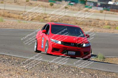 media/Oct-01-2022-Team Topak Racing (Sat) [[f860fb51be]]/2-Inter Low 2/session 1 turn 3/